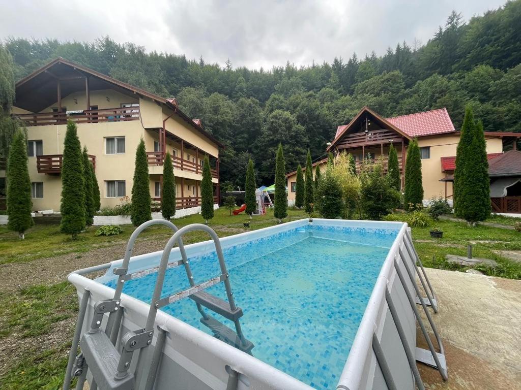 Pensiunea La Padure Cheia, Prahova Hotel Maneciu Exterior photo