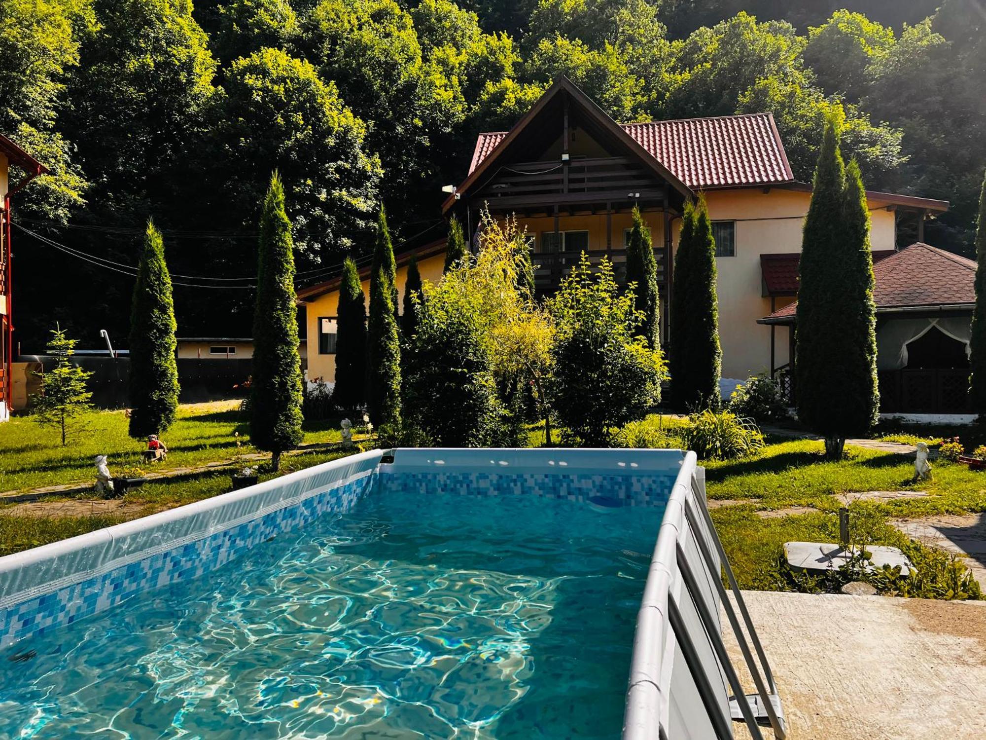 Pensiunea La Padure Cheia, Prahova Hotel Maneciu Exterior photo